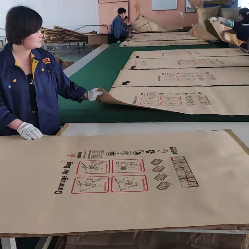 3-kraft-paper-dunnage-bag-production.jpg